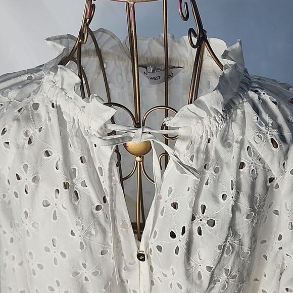White Eyelet Ruffle Neckline Tie Front Silver Button Size L Button Up - Picture 3 of 7